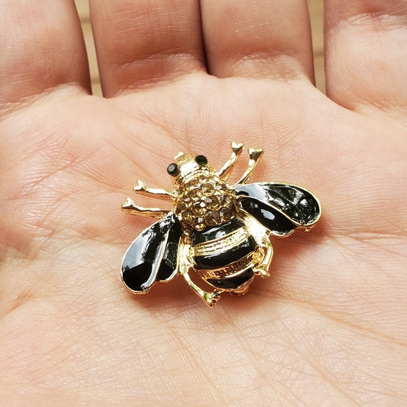 NWOT Gold Rhinestone Bumblebee Brooch Pin - Picture 2 of 6